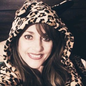 Meet your Posher, Deena